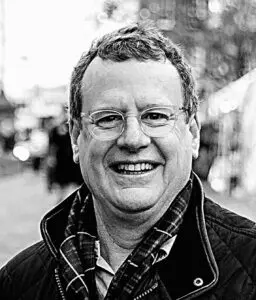 Headshot of Charlie Macdonald